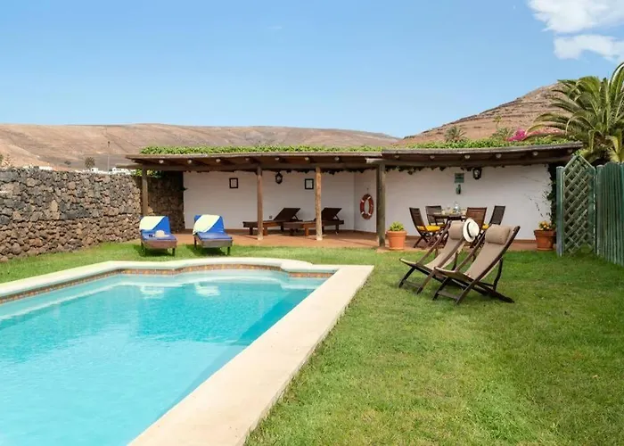 Casa El Barranco Feriehus *